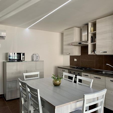 Holiday House Βίλα Παλέρμο Εξωτερικό φωτογραφία